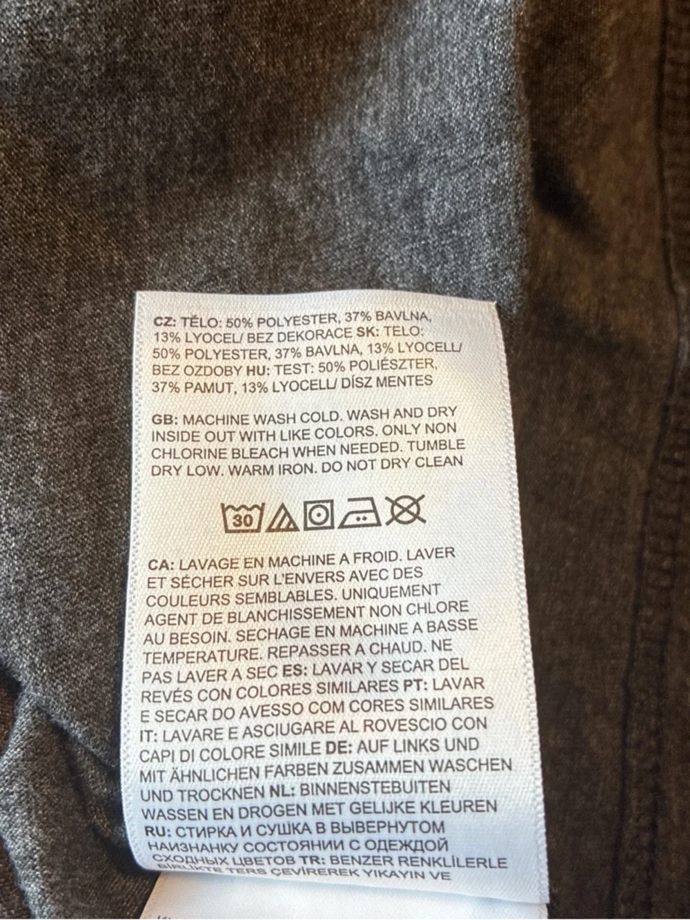 The North Face women Gray T-Shirt with Yellow Taxi Graphic - Picture 4 of 5